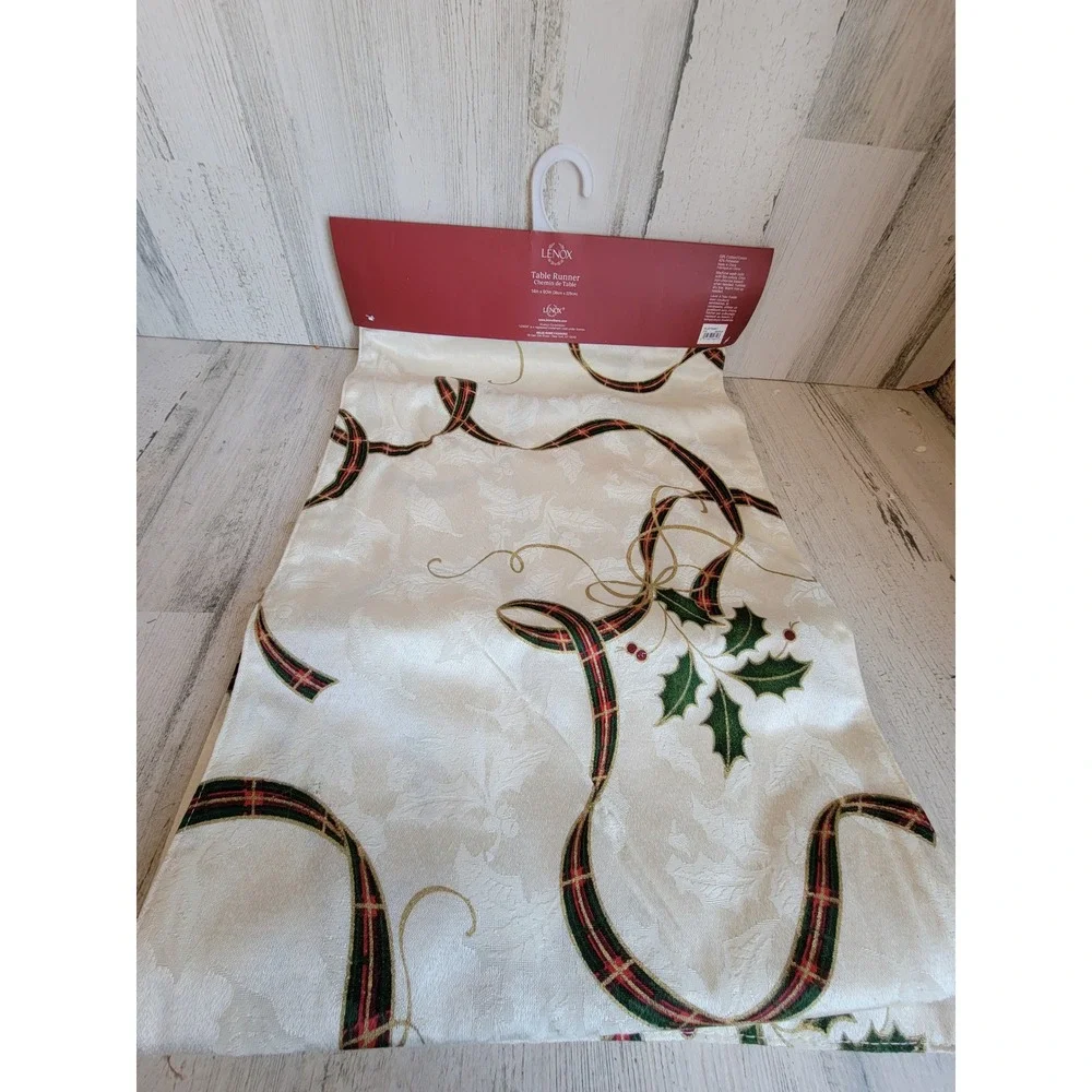 Lenox table runner fabric Holiday Mistletoe‎ Holly Berry dinner xmas